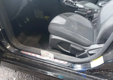 2018 Ford Focus St из США, поврежденный, VIN 1FADP3L90JL256945